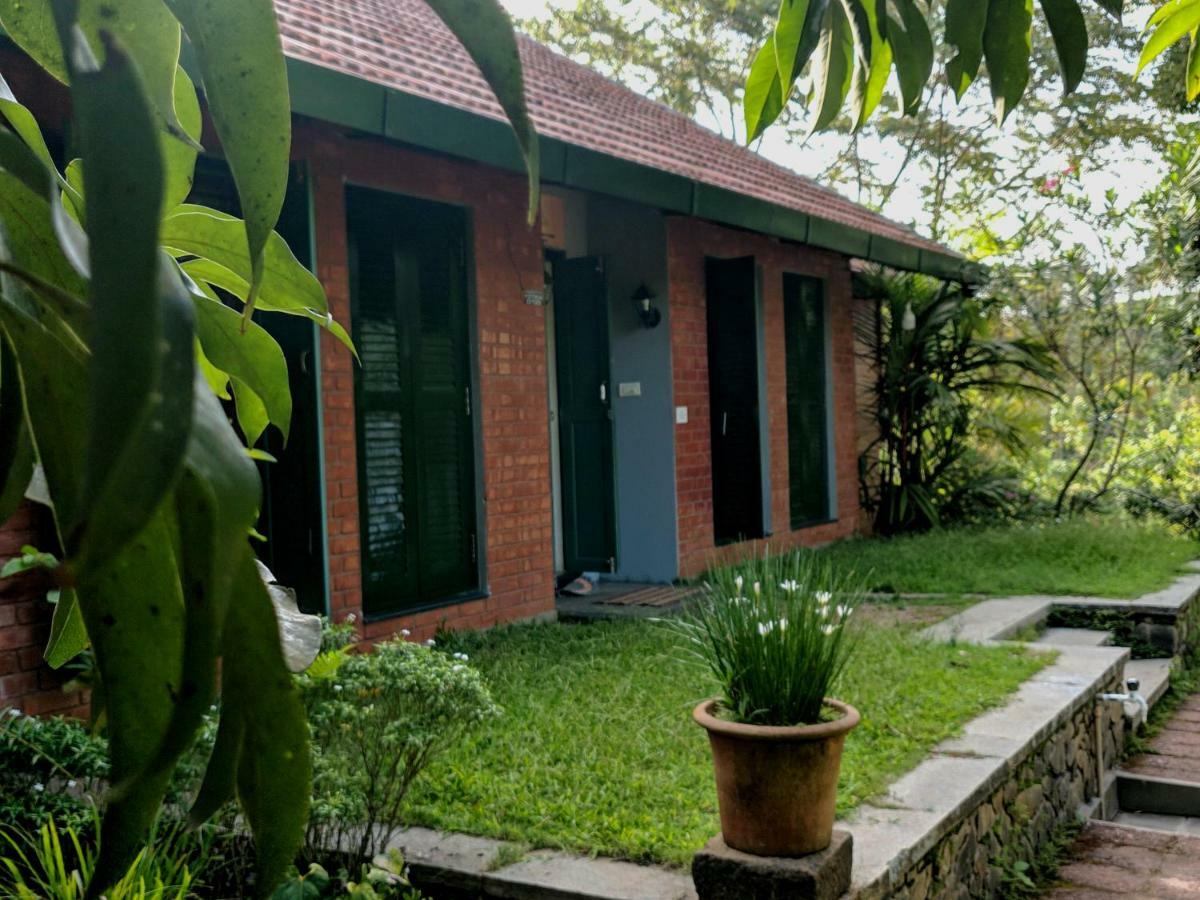 Adri Chembra Hostel Meppādi Kültér fotó