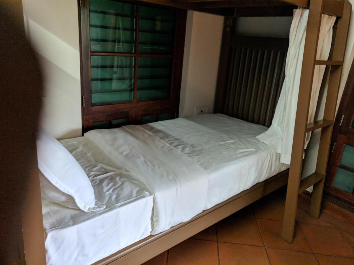 Adri Chembra Hostel Meppādi Kültér fotó